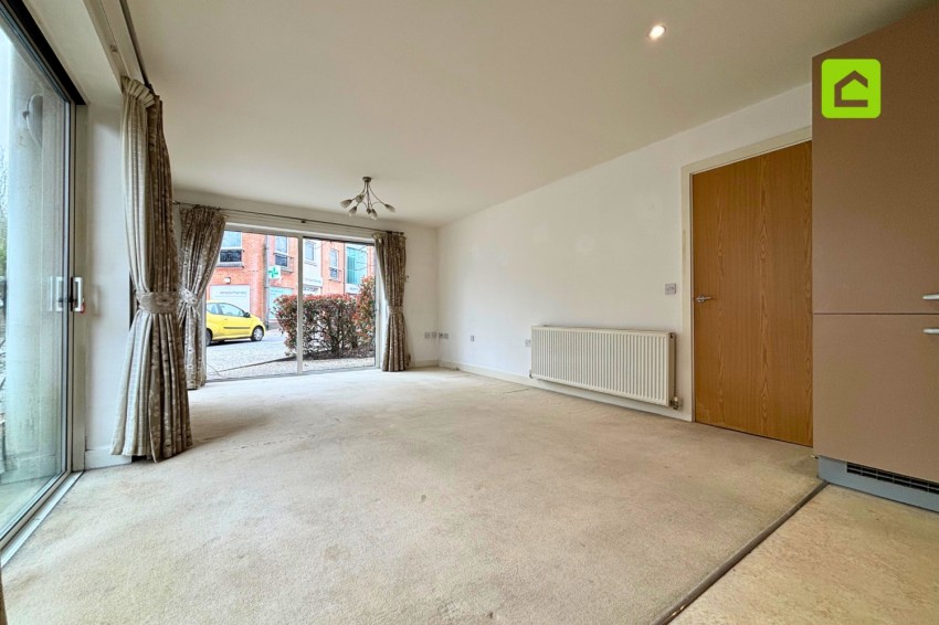 Images for Canalside, Redhill, RH1