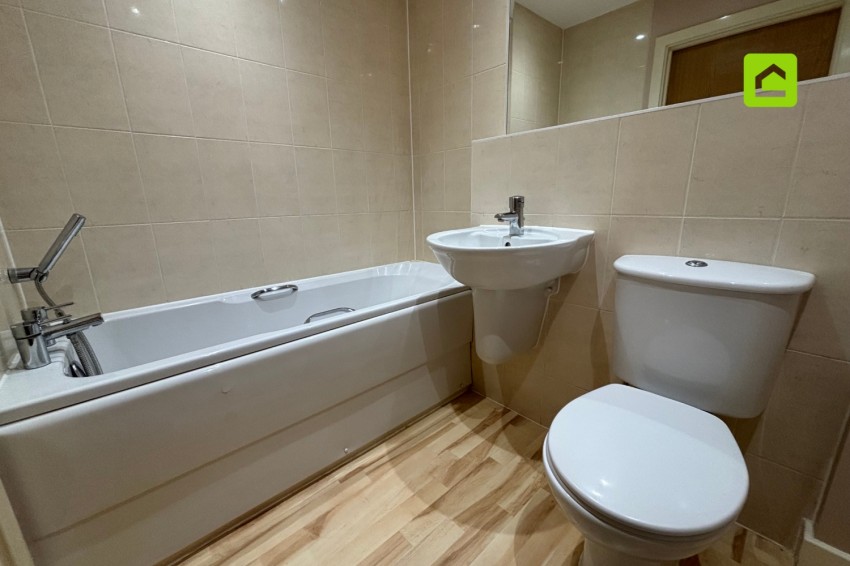 Images for Canalside, Redhill, RH1