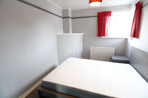 View Full Details for High Street, Banstead, Surrey, SM7