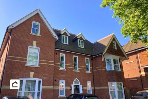 View Full Details for London Court, 60A London Road, Canterbury, Kent, CT2
