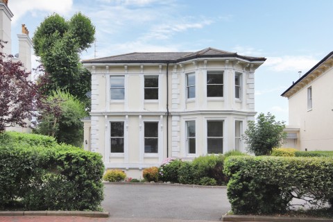 View Full Details for Lansdowne Road, Tunbridge Wells, Kent, TN1