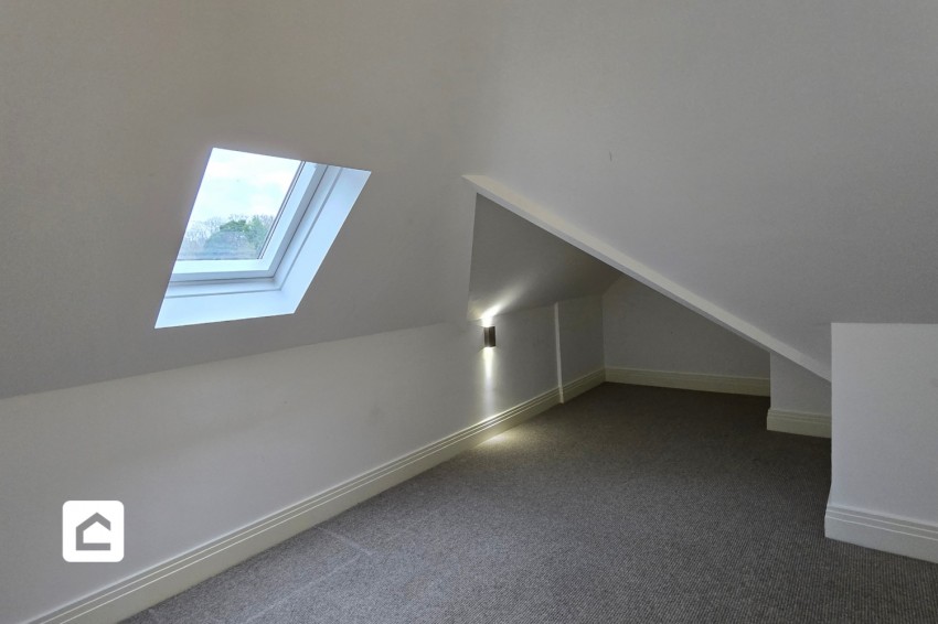 Images for Epsom, Surrey, KT18
