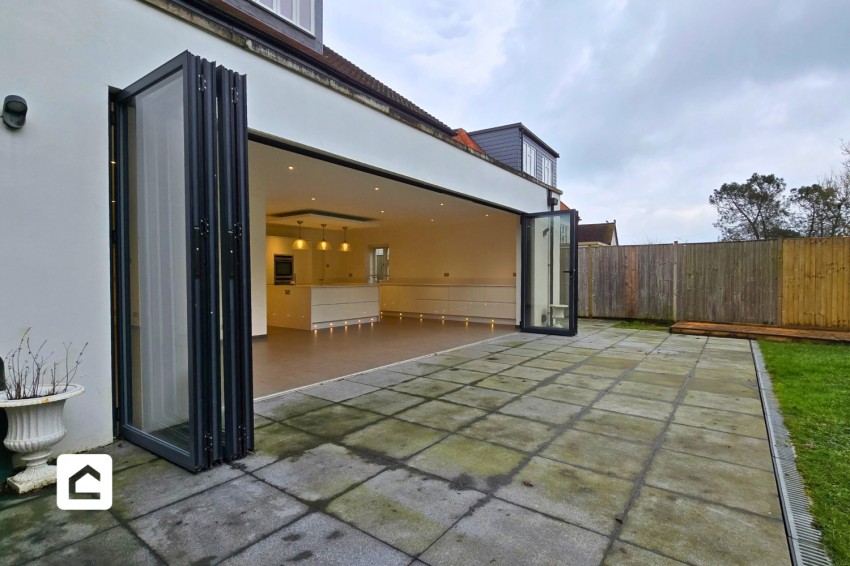 Images for Epsom, Surrey, KT18