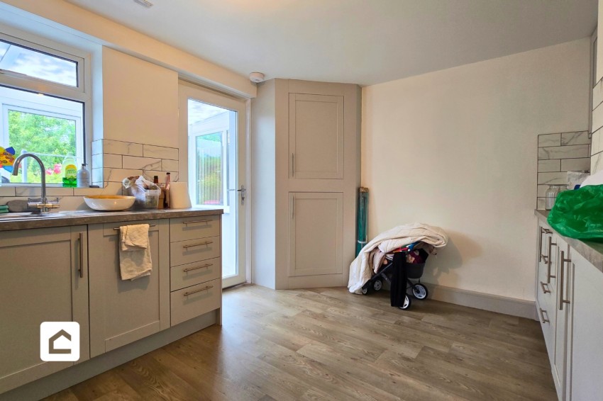Images for Charlwood, Horley, Surrey